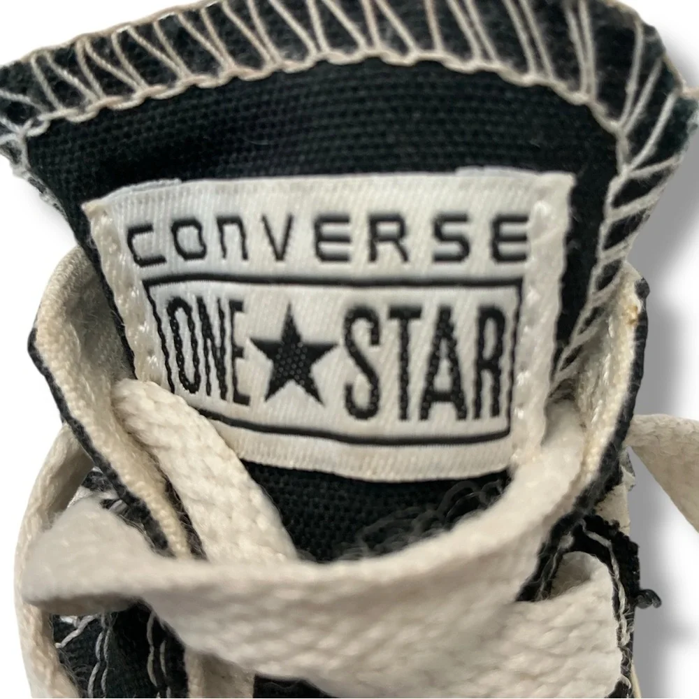 Converse Kids Black and White Star Sneakers Infants Size 5